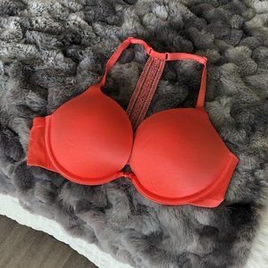Victoria's Secret Bra - Never worn.
